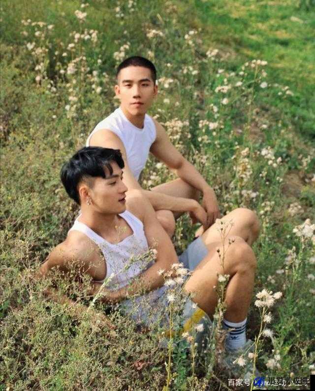 China 壮男 Gay 野外男男：探索男性身体的极限与欲望